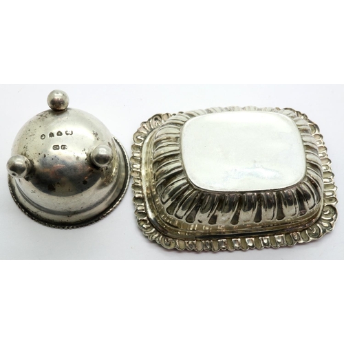 166 - Two small hallmarked silver open salts, Birmingham assay, largest D: 65 mm, combined 18.8g. P&P Grou... 