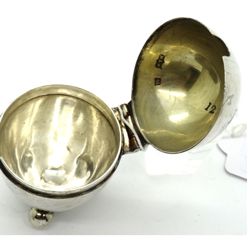 170 - Mappin & Webb hallmarked silver tri footed mustard pot in the form of an egg, Sheffield assay, H: 65... 