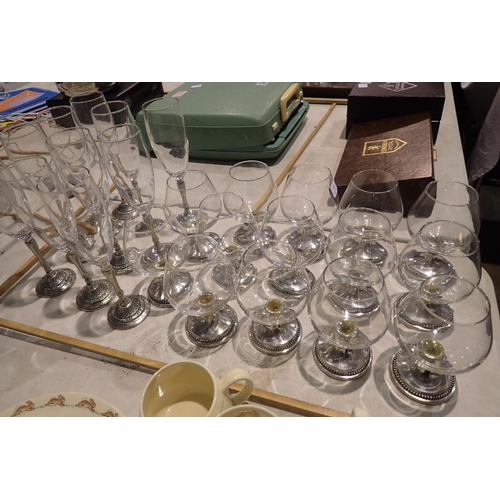 1271 - Set of fourteen French brandy balloons with white metal stems, and a similar set of eight champagne ... 