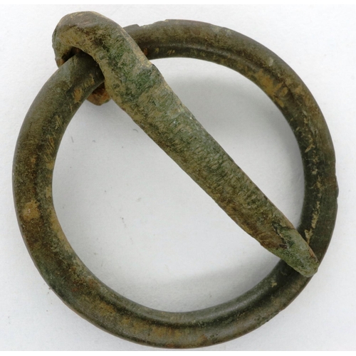 258 - Saxon annular cloak clasp, D: 30 mm. P&P Group 0 (£5+VAT for the first lot and £1+VAT for subsequent... 