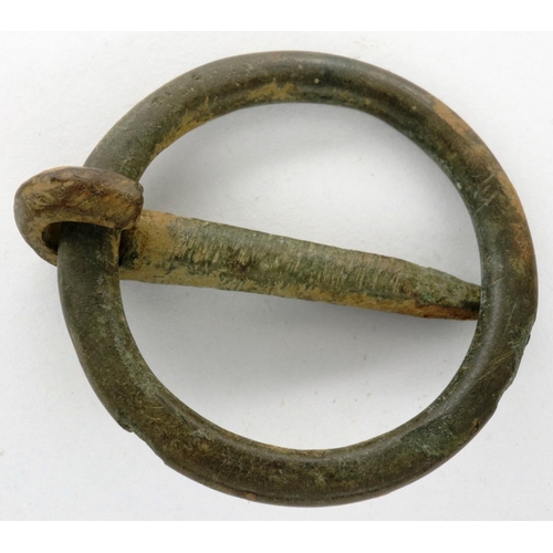 258 - Saxon annular cloak clasp, D: 30 mm. P&P Group 0 (£5+VAT for the first lot and £1+VAT for subsequent... 