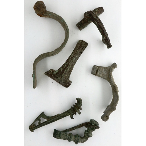 264 - Roman Bronze fibulae, various issues, largest L: 60 mm. P&P Group 0 (£5+VAT for the first lot and £1... 