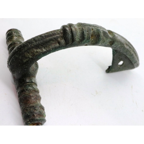 278 - Large Ornate Iron Roman bow fibula, L: 52 mm. P&P Group 0 (£5+VAT for the first lot and £1+VAT for s... 