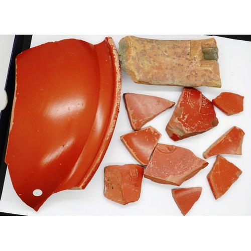 288 - Roman Samian ware pottery, L: 130 mm. P&P Group 1 (£14+VAT for the first lot and £1+VAT for subseque... 