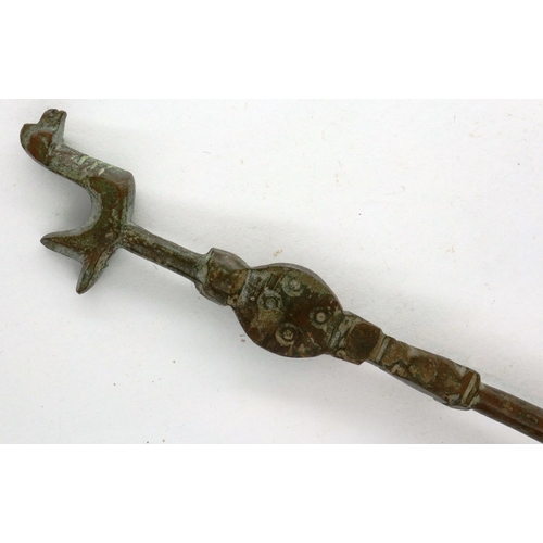 290 - Bronze Zoomorphic duck dress pin, assumed Saxon by design, L: 140 mm. P&P Group 0 (£5+VAT for the fi... 