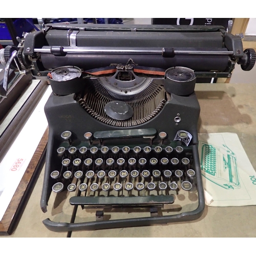 1340 - Bar lock typewriter. Not available for in-house P&P