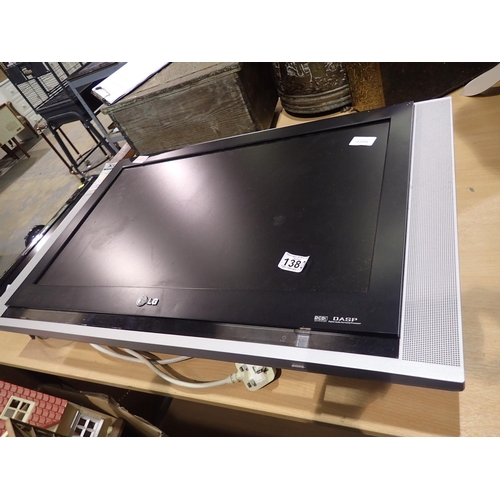 1380 - LG RZ-27LZ55 27 inch TV (no remote). Not available for in-house P&P
All electrical items in this lot... 