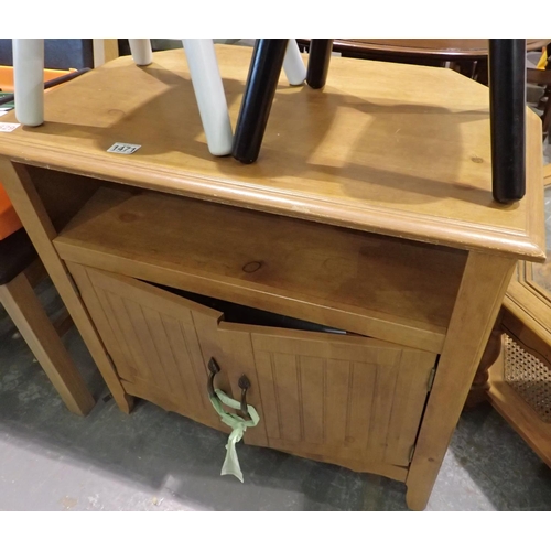 1471 - Hardwood TV cabinet with cupboard, 69 x 72 x 49 cm H. Not available for in-house P&P