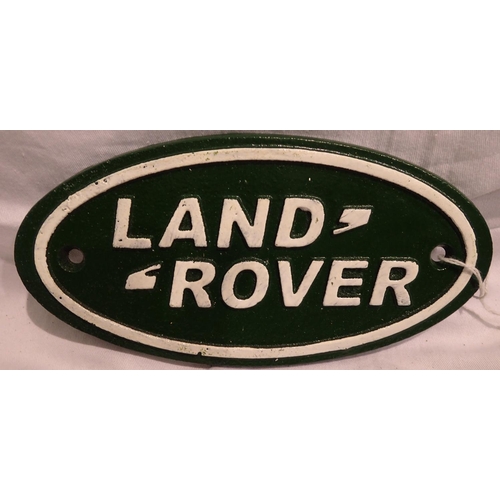 1125 - Cast iron Land Rover sign, W: 12 cm. P&P Group 1 (£14+VAT for the first lot and £1+VAT for subsequen... 