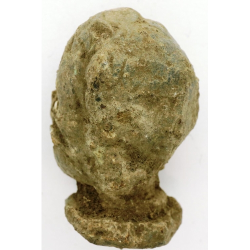 206 - Early Roman cast bust figurine of deity, house prayer ornament, L: 30 mm. P&P Group 0 (£5+VAT for th... 