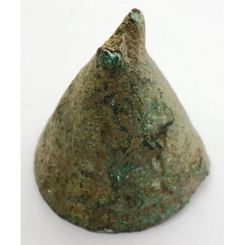 226 - Bronze Medieval candle snuffer, L: 30 mm. P&P Group 0 (£5+VAT for the first lot and £1+VAT for subse... 