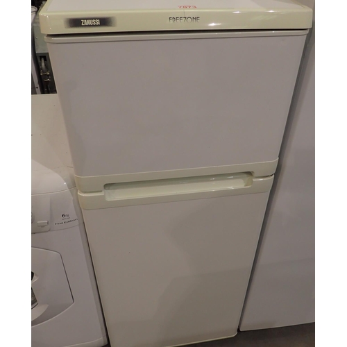 1621 - Zanussi Freezone fridge freezer, 55 x 65 x 125 cm H. Not available for in-house P&P
All electrical i... 