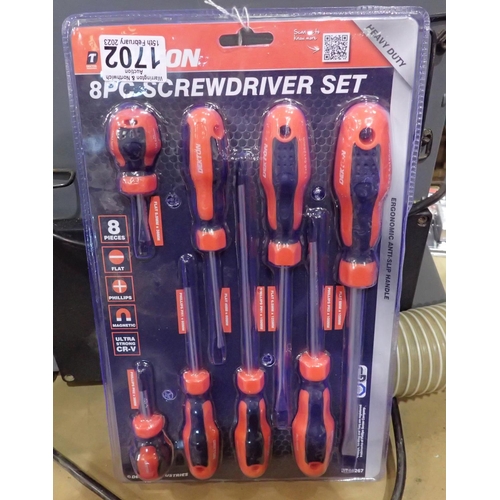 1702 - New and unused eight piece CR-V screwdriver set. P&P Group 1 (£14+VAT for the first lot and £1+VAT f... 