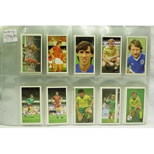 604 - Collection of mixed football cards 1980s and later to include Barratt and Tops 1980s football cards.... 