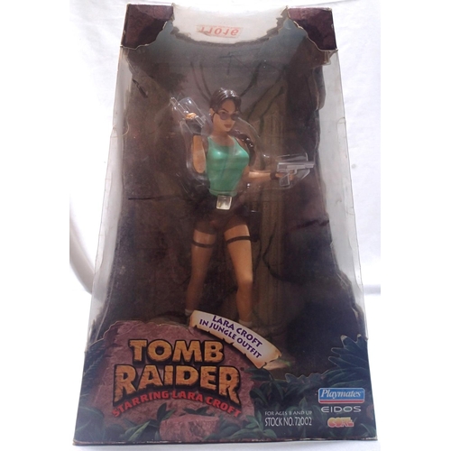 2049 - Boxed Playmates for Eidos Lara Croft action figure in jungle outfit. P&P Group 1 (£14+VAT for the fi... 