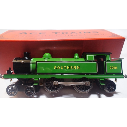 2102 - O gauge Ace Trains E2-SR 4.4.2 tank locomotive, Green Southern no 2001 in near mint condition, stora... 