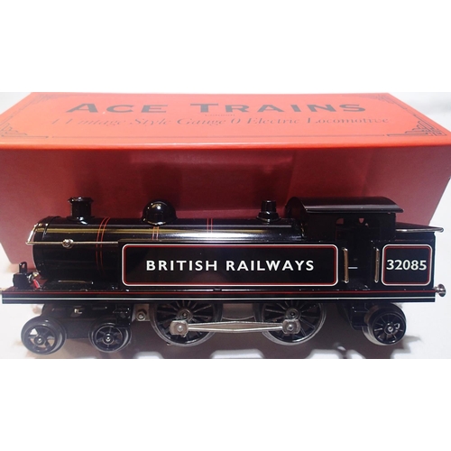 2103 - O gauge Ace Trains E2-BR, 4.4.2 tank locomotive, black 32085 British Railways in near mint condition... 