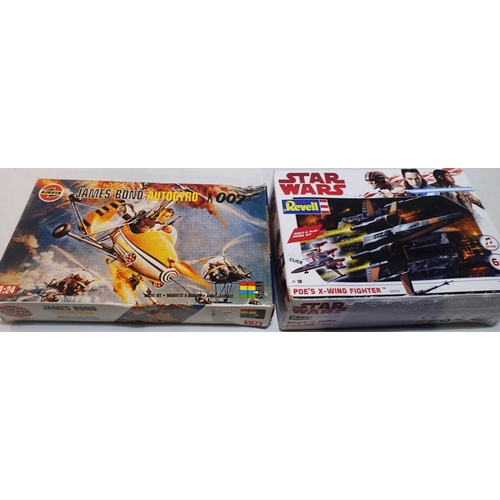 2124 - Airfix 1/24 scale James Bond auto gyro kit plus Revell Star Wars X wing fighter, appears complete/un... 