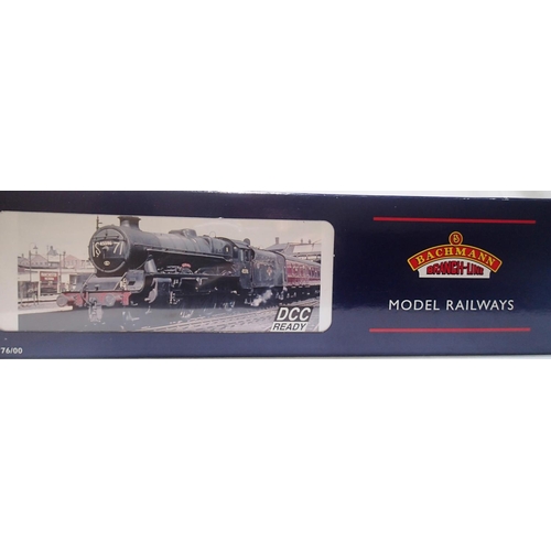 2165 - OO scale Bachmann, 31.176Z Jubilee 45596, Bahamas BR Green, weathered in near mint condition, box wi... 