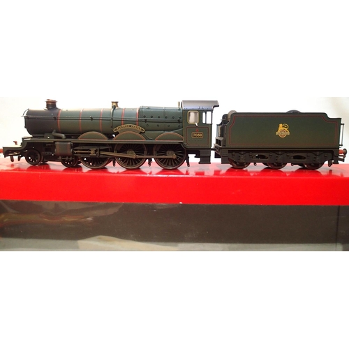 2185 - OO scale Hornby R2498, Castle Class 7036, Taunton Castle, Green Early crest, weathered, Limited Edit... 