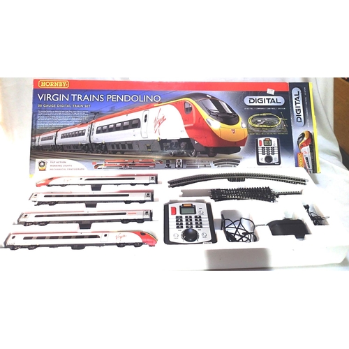 2201 - OO scale Hornby R1076, Virgin Pendolino digital train set with four car set controller, track, playm... 