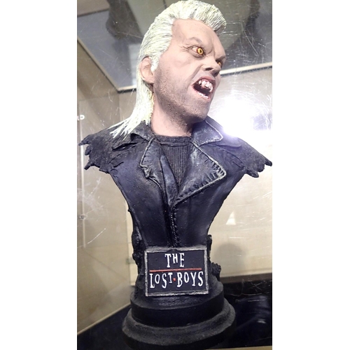 2222 - The Lost Boys Vampire, David resin bust in good condition, H: 26 cm. P&P Group 1 (£14+VAT for the fi... 