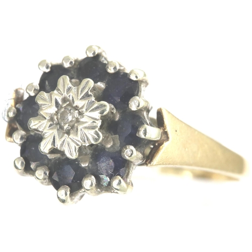 19 - 9ct gold cluster ring set with a single diamond and sapphires, size P, 2.0g. P&P Group 1 (£14+VAT fo... 