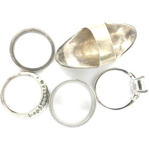 21 - Five 925 silver rings including stone set exmaples, sizes L-N. P&P Group 1 (£14+VAT for the first lo... 