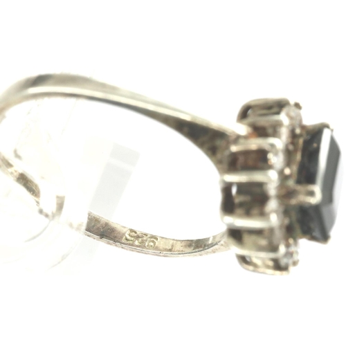 29 - Five 925 silver rings including stone set exmaples, sizes J-O. P&P Group 1 (£14+VAT for the first lo... 