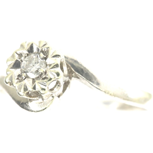 31 - 9ct white gold diamond solitaire ring, size Q, 2.0g. P&P Group 1 (£14+VAT for the first lot and £1+V... 