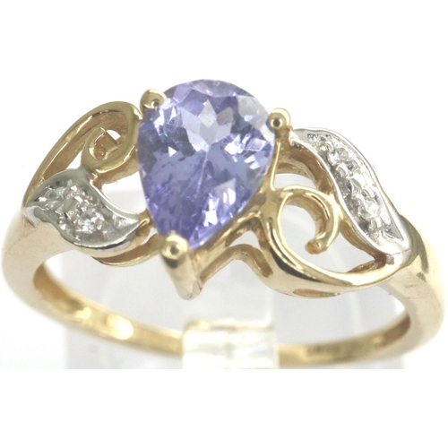 39 - 9ct gold amethyst and diamond ring, size N/O, 1.9g. P&P Group 1 (£14+VAT for the first lot and £1+VA... 