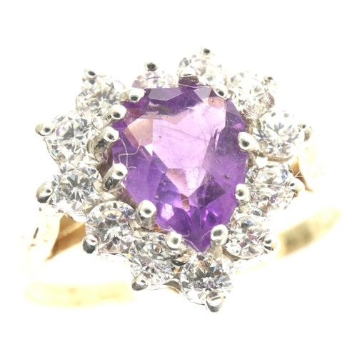 71 - 9ct gold amethyst heart and cubic zirconia cluster ring, size K/L, 2.2g. P&P Group 1 (£14+VAT for th... 