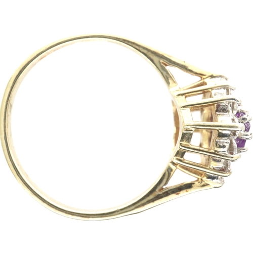 71 - 9ct gold amethyst heart and cubic zirconia cluster ring, size K/L, 2.2g. P&P Group 1 (£14+VAT for th... 