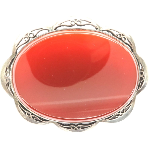 86 - Boxed hallmarked silver and agate brooch, H: 60 mm. P&P Group 1 (£14+VAT for the first lot and £1+VA... 