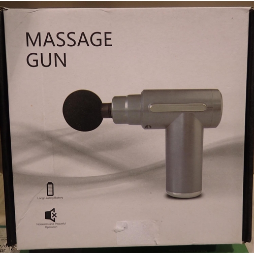 1017 - Unbranded cordless massage gun, boxed. P&P Group 1 (£14+VAT for the first lot and £1+VAT for subsequ... 