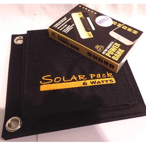 1091 - New old stock, six watt folding solar panel pack, boxed. P&P Group 1 (£14+VAT for the first lot and ... 