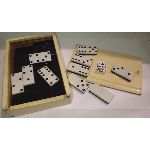 1154 - Vintage full set of twenty eight dominoes, with spinners. P&P Group 2 (£18+VAT for the first lot and... 