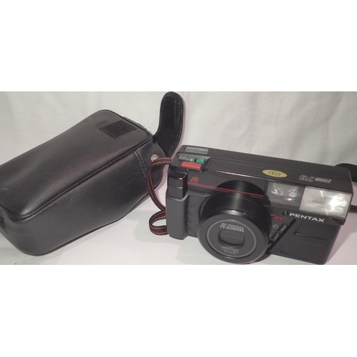 1160 - Pentax Zoom 70 digital camera, with case. P&P Group 1 (£14+VAT for the first lot and £1+VAT for subs... 