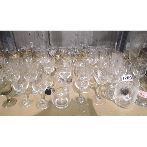 1209 - Quantity of mixed drinking glasses. Not available for in-house P&P