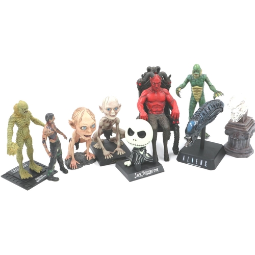 169 - Collectors figures, mainly horror genre, including the creature from the Black lagoon, Alien etc. P&... 