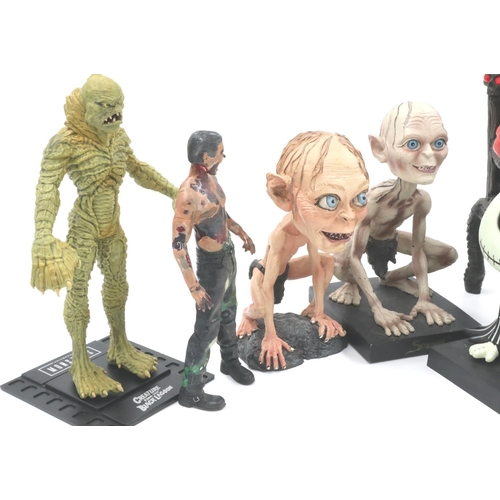 169 - Collectors figures, mainly horror genre, including the creature from the Black lagoon, Alien etc. P&... 