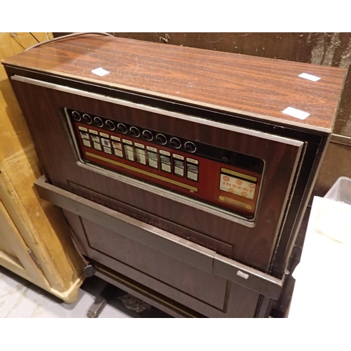 e-cigarette vs vape Who else remembers cigarette vending machines that had no way to check a persons age and operated on the honor system? : r/nostalgia cigarette vending machine 1980s VINTAGE
