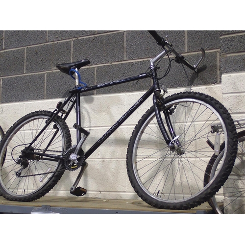 1011 - Claude Butler Spirit mens hardtail bike with 21 gears and 18 inch frame. Not available for in-house ... 