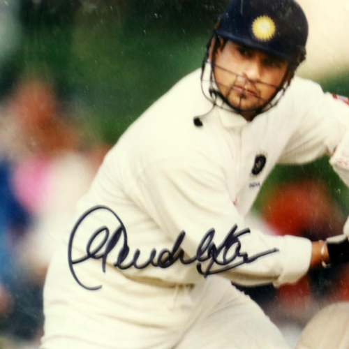 2037 - Sachin Tendulkar signed publicity shot photograph. Excluding frame: P&P Group 1 (£14+VAT for the fir... 