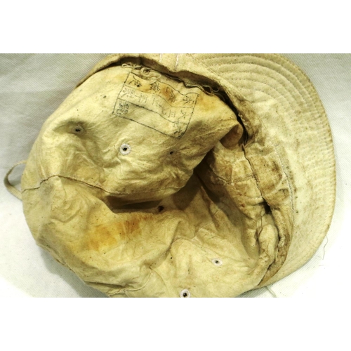 2178 - WWII Japanese Naval Officers tropical cap. P&P Group 2 (£18+VAT for the first lot and £3+VAT for sub... 