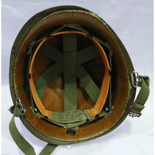 2186 - Post Vietnam war M1 swivel-bale helmet with liner. P&P Group 2 (£18+VAT for the first lot and £3+VAT... 