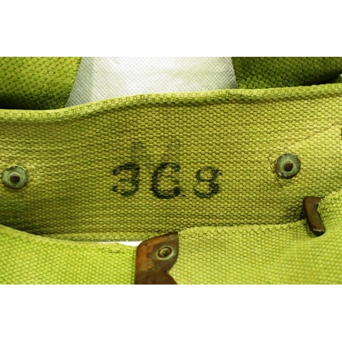 2194 - British 1908 pattern belt, dated 1925. P&P Group 1 (£14+VAT for the first lot and £1+VAT for subsequ... 