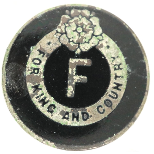 2288 - WWII British 2nd pattern Fascists Member badge, Mosleys Black Shirts. P&P Group 1 (£14+VAT for the f... 