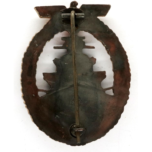 2294 - WWII German Kriegsmarine High Seas badge. P&P Group 1 (£14+VAT for the first lot and £1+VAT for subs... 