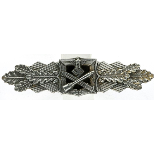 2295 - German Wehrmacht silver grade close combat clasp, no makers mark. P&P Group 1 (£14+VAT for the first... 
